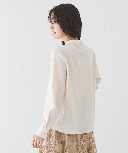 Jayro(ジャイロ)の「ボウタイブラウス(シャツ/ブラウス・レディース・ネイビー/ベージュ/ライトグレー/ホワイト・M)」の19枚目の写真