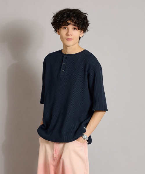 WETTEMPT（ウィテンプト）の「HENRY NECK PIGMENT WAFFLE TEE / ヘンリーネックピグメントワッフルT（Tシャツ/カットソー・メンズ・カーキ/グレー/チャコールグレー/ブラック/ベージュ/ネイビー・SMALL/MEDIUM/LARGE）」の6枚目の写真