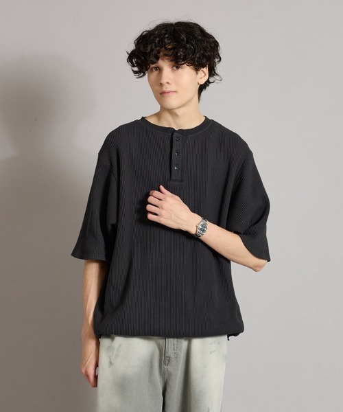 WETTEMPT（ウィテンプト）の「HENRY NECK PIGMENT WAFFLE TEE / ヘンリーネックピグメントワッフルT（Tシャツ/カットソー・メンズ・カーキ/グレー/チャコールグレー/ブラック/ベージュ/ネイビー・SMALL/MEDIUM/LARGE）」の10枚目の写真
