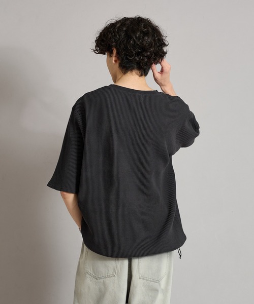 WETTEMPT（ウィテンプト）の「HENRY NECK PIGMENT WAFFLE TEE / ヘンリーネックピグメントワッフルT（Tシャツ/カットソー・メンズ・カーキ/グレー/チャコールグレー/ブラック/ベージュ/ネイビー・SMALL/MEDIUM/LARGE）」の11枚目の写真
