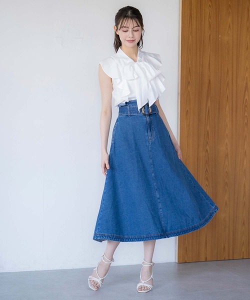 NOELA(ノエラ)の「デニムフレアスカート(デニムスカート・レディース・ダークインディゴブルー/インディゴブルー・S/M)」の6枚目の写真