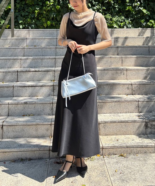 ISOOK（アイスー）の「【ISOOK / アイスー】シアーラメプチハイネックトップス / ラメトップス シアートップス オケージョン シアーT ブラウス スタンドカラー 半袖 夏服 夏トップス 春服 春トップス ZOZOTOWN限定（Tシャツ/カットソー・レディース・ネイビー/シャンパン/ブラック・FREE）」の8枚目の写真