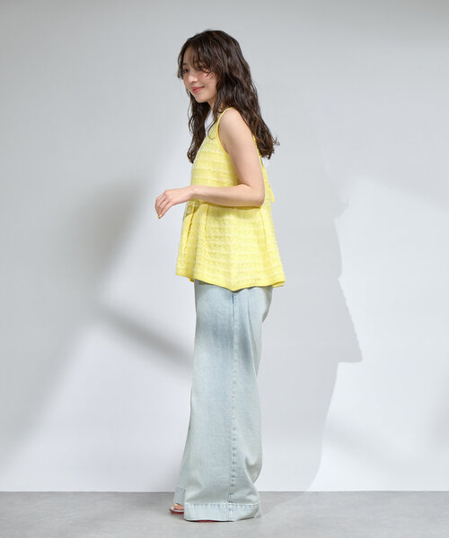 La boutique BonBon（ラブティックボンボン）の「【きれい目カジュアル】ツイードノースリペプラムニット（ベスト・レディース・ホワイト/イエロー・FREE）」の8枚目の写真