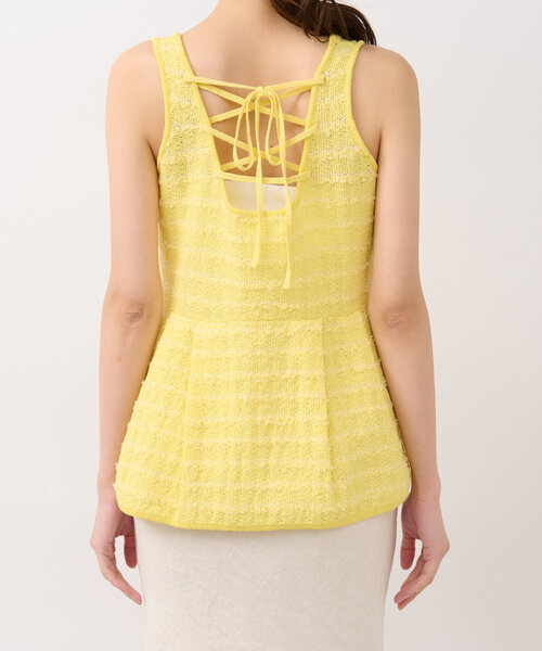 La boutique BonBon（ラブティックボンボン）の「【きれい目カジュアル】ツイードノースリペプラムニット（ベスト・レディース・ホワイト/イエロー・FREE）」の14枚目の写真