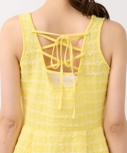 La boutique BonBon（ラブティックボンボン）の「【きれい目カジュアル】ツイードノースリペプラムニット（ベスト・レディース・ホワイト/イエロー・FREE）」の15枚目の写真