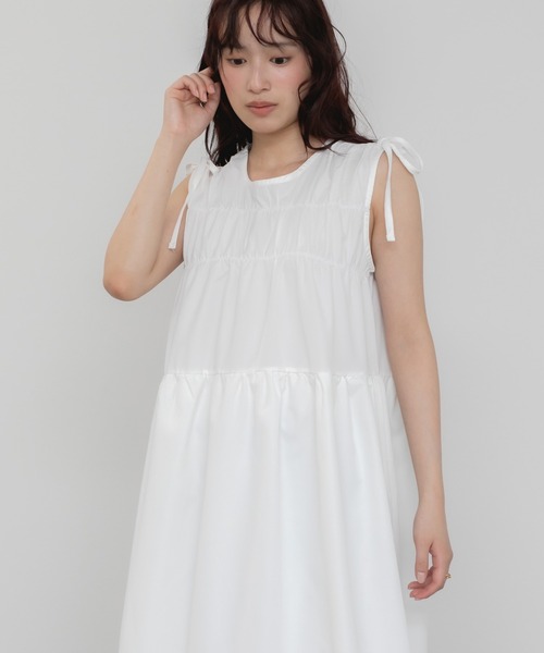 HEILIS(ヘイリス)の「ノースリーブギャザーロングワンピース/ノースリーブ 肩リボン ワンピース ミドル丈 ロング 夏服 春服 秋服 韓国 ノームコア カジュアル シティガール ホワイト ブラック 無地(ワンピース・レディース・ブラック/オフホワイト・FREE)」の16枚目の写真