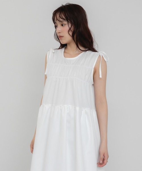 HEILIS(ヘイリス)の「ノースリーブギャザーロングワンピース/ノースリーブ 肩リボン ワンピース ミドル丈 ロング 夏服 春服 秋服 韓国 ノームコア カジュアル シティガール ホワイト ブラック 無地(ワンピース・レディース・ブラック/オフホワイト・FREE)」の17枚目の写真
