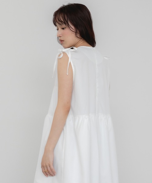 HEILIS(ヘイリス)の「ノースリーブギャザーロングワンピース/ノースリーブ 肩リボン ワンピース ミドル丈 ロング 夏服 春服 秋服 韓国 ノームコア カジュアル シティガール ホワイト ブラック 無地(ワンピース・レディース・ブラック/オフホワイト・FREE)」の18枚目の写真