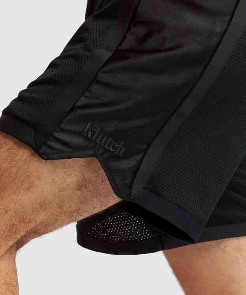 Kinetics(キネティクス)の「New Balance Klutch Men's Tricot Short(ニューバランス クラッチ トリコット ショート)(その他パンツ・メンズ・イエロー系/ブラック・MEDIUM/LARGE/X-LARGE/SMALL/XX-LARGE)」の9枚目の写真