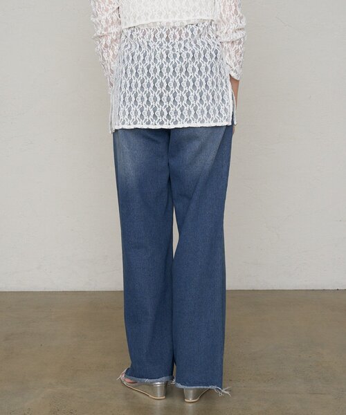 SHENERY（シーナリー）の「《３サイズ展開/旬なスタイリング》バギーデニム（デニムパンツ・レディース・ブルー系その他/ブルー・34/36/38）」の16枚目の写真