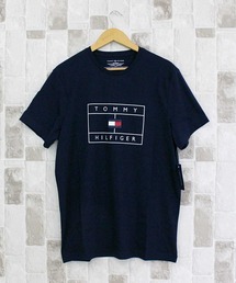 セール】フラッグモチーフグラフィッククルーネック Tシャツ（T