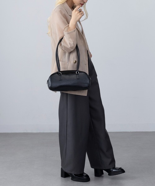 MAGASIN DE MODE Onjna(マガジンデモードオンジェナ )の「【MAGASIN DE MODE Onjna】PUレザー ロングハンドルボストンバッグ 横長 ワイド 韓国風 KNF-TP(ボストンバッグ・レディース・シルバー/ブラック/レッド・FREE)」の20枚目の写真