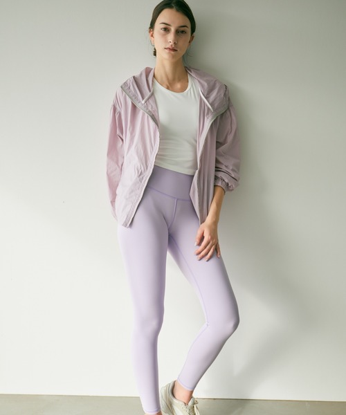 Julier Yoga and Relax ショートトップス M~Lサイズ Julier（ジュリエ） | BIGI online store - ビギ オンラインストア