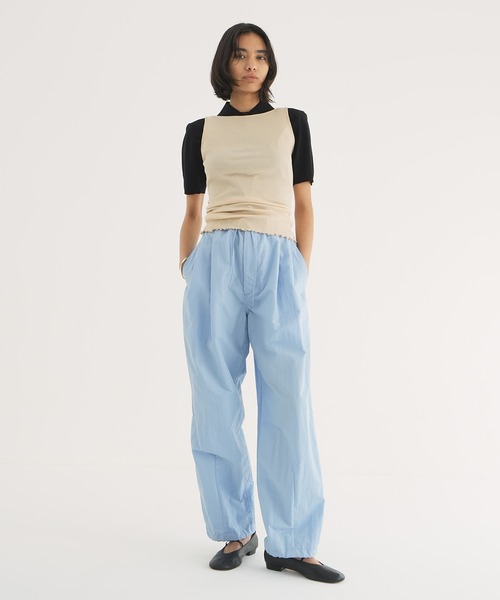 CLANE（クラネ）の「BOAT NECK RIB KNIT TANK TOP（タンクトップ・レディース・ブラック/ベージュ・1/2）」の14枚目の写真