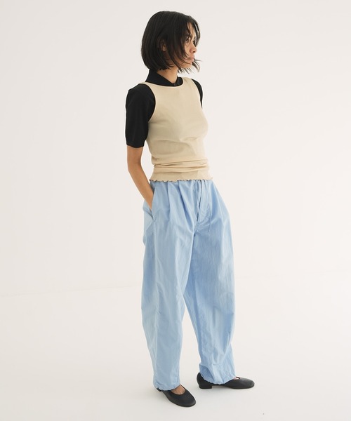 CLANE（クラネ）の「BOAT NECK RIB KNIT TANK TOP（タンクトップ・レディース・ブラック/ベージュ・1/2）」の15枚目の写真
