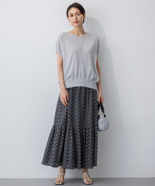 23区(ニジュウサンク)の「【洗える】クリスピーシアールレックス ギャザースリーブ ラメ ニット(ニット/セーター・レディース・ゴールド系/ライトグレー系/シルバー系・38)」の6枚目の写真