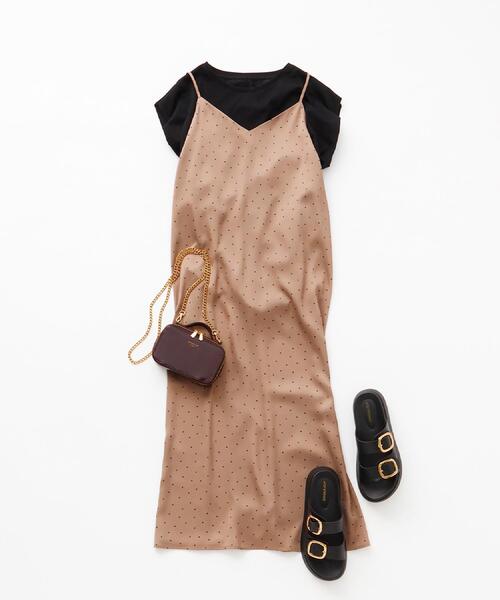 OPAQUE.CLIP（オペークドットクリップ）の「【軽量】ゴールドバックルフットベッドサンダル（サンダル・レディース・ブラック/アイボリー・01/02/03）」の12枚目の写真