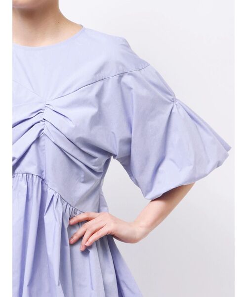 ELENDEEK(エレンディーク)の「ギャザーバルーンペプラムブラウス(シャツ/ブラウス・レディース・グリーン/ブラック/ライトブルー・FREE)」の5枚目の写真