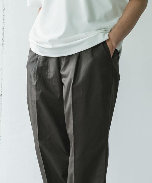 URBAN RESEARCH DOORS（アーバンリサーチドアーズ）の「コットンリネンマーセライズライトチノトラウザー（その他パンツ・メンズ・ネイビー/ベージュ/チャコールグレー・MEDIUM/LARGE）」の7枚目の写真