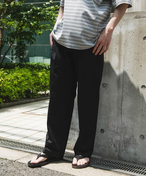 URBAN RESEARCH DOORS（アーバンリサーチドアーズ）の「コットンリネンマーセライズライトチノトラウザー（その他パンツ・メンズ・ネイビー/ベージュ/チャコールグレー・MEDIUM/LARGE）」の17枚目の写真