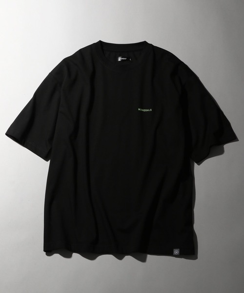 NUMERALS（ヌメラルズ）の「【NUMERALS】バックロゴプリントTEE（Tシャツ/カットソー・メンズ・オフホワイト/ブラック/パープル・MEDIUM/LARGE）」の5枚目の写真