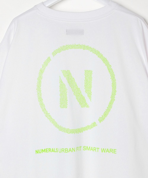NUMERALS（ヌメラルズ）の「【NUMERALS】バックロゴプリントTEE（Tシャツ/カットソー・メンズ・オフホワイト/ブラック/パープル・MEDIUM/LARGE）」の18枚目の写真