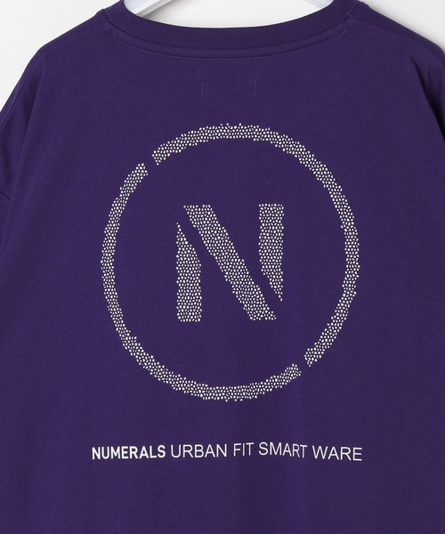 NUMERALS（ヌメラルズ）の「【NUMERALS】バックロゴプリントTEE（Tシャツ/カットソー・メンズ・オフホワイト/ブラック/パープル・MEDIUM/LARGE）」の22枚目の写真