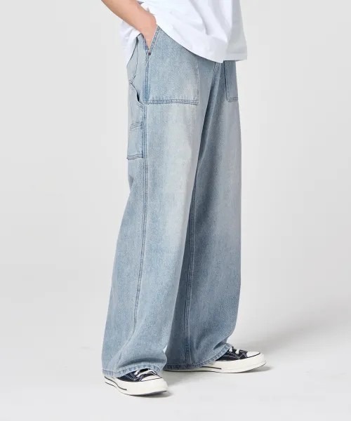 Vini（ヴィニ）の「【Vini】バイオウォッシュド カーペンター ワイドデニムパンツ（デニムパンツ・レディース・ライトブルー/ブラック/インディゴブルー・LARGE/MEDIUM/X-LARGE）」の2枚目の写真