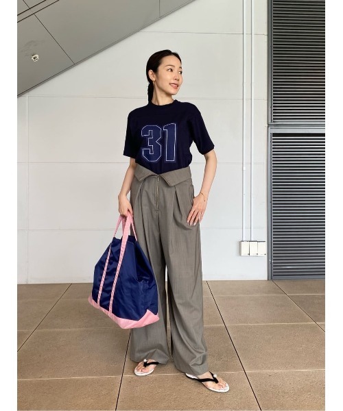 ESTNATION(エストネーション)の「J.B.ATTIRE / フットボール Tシャツ《ESTNATION EXCLUSIVE》(Tシャツ/カットソー・レディース・ネイビー・FREE)」の4枚目の写真