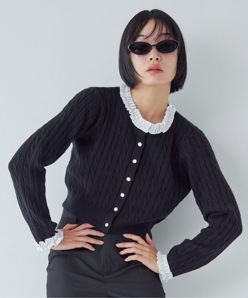 etre loin(エトルワン)の「Frilly cable knit cardigan(カーディガン/ボレロ・レディース・グレー/ブラック/モカ・M)」の5枚目の写真