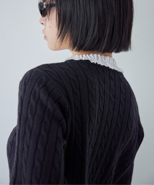 etre loin(エトルワン)の「Frilly cable knit cardigan(カーディガン/ボレロ・レディース・グレー/ブラック/モカ・M)」の16枚目の写真