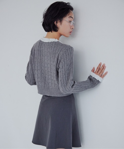 etre loin(エトルワン)の「Frilly cable knit cardigan(カーディガン/ボレロ・レディース・グレー/ブラック/モカ・M)」の22枚目の写真