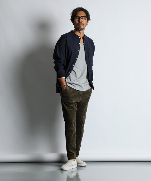 The DUFFER of ST.GEORGE（ザダファーオブセントジョージ）の「NO COLLAR RIBBED SHIRT：製品染め バックサテン ノーカラー リブ袖シャツ（シャツ/ブラウス・メンズ・ネイビー/カーキブラウン・X-LARGE/LARGE/MEDIUM/SMALL）」の6枚目の写真