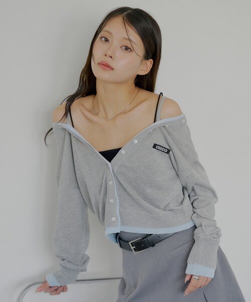 Chico(チコ)の「バイカラーラメシアーカーディガン(カーディガン/ボレロ・レディース・ブラック/グレー系その他/ベージュ系その他/ホワイト/ブルー系その他/ブラック系その他・FREE)」の4枚目の写真