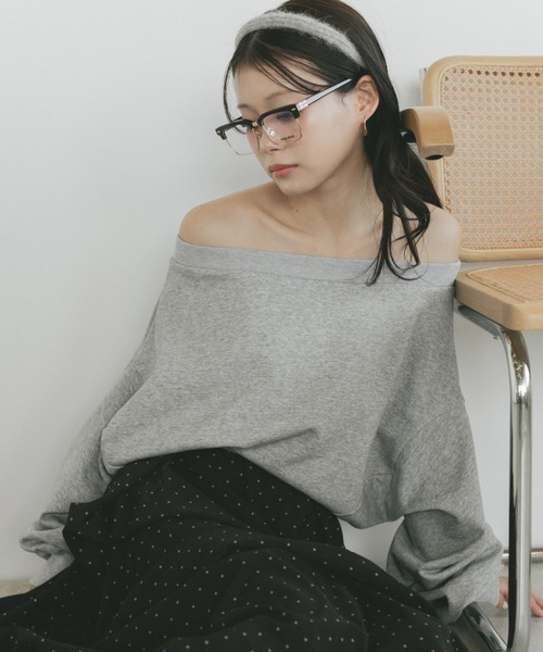 VANNIE U(ヴァニーユー)の「ダブルフェイススウェット/上下逆さまで着れる2WAY(スウェット・レディース・グレー/アイボリー・FREE)」の5枚目の写真