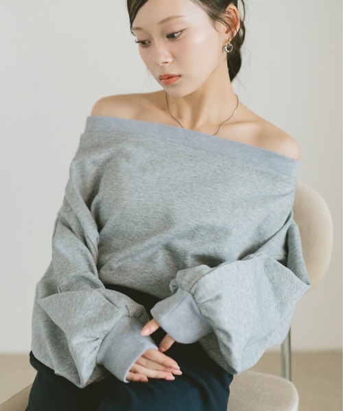 VANNIE U（ヴァニーユー）の「ダブルフェイススウェット/上下逆さまで着れる２WAY（スウェット・レディース・グレー/アイボリー・FREE）」の22枚目の写真