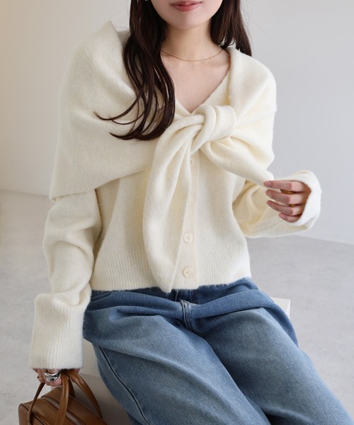 Freesia by andme(フリージアバイアンドミー)の「同色ストール付きリボン刺繍ニットカーディガン(カーディガン/ボレロ・レディース・アイボリー/チャコールグレー/ピンク/ベージュ・M)」の14枚目の写真