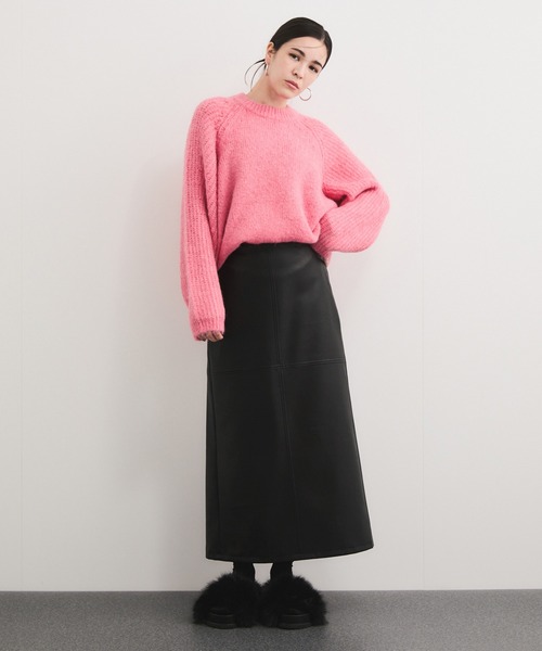 le cercle ADAM ET ROPE'(ルセルクルアダムエロペ)の「シンセティックレザースカート/セットアップ対応(スカート・レディース・キナリ/ダークブラウン/ブラック・FREE)」の4枚目の写真
