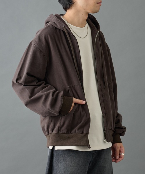 COLONY 2139（コロニートゥーワンスリーナイン）の「バイオ加工ブラッシュツイルパーカー（ブルゾン・メンズ・ブラウン/ブラック・LARGE/MEDIUM）」の8枚目の写真