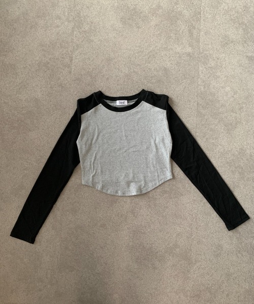 lilful(リルフル)の「シンプル タイトフィット配色ラグランピチロンT(Tシャツ/カットソー・レディース・ブラック・F)」の10枚目の写真