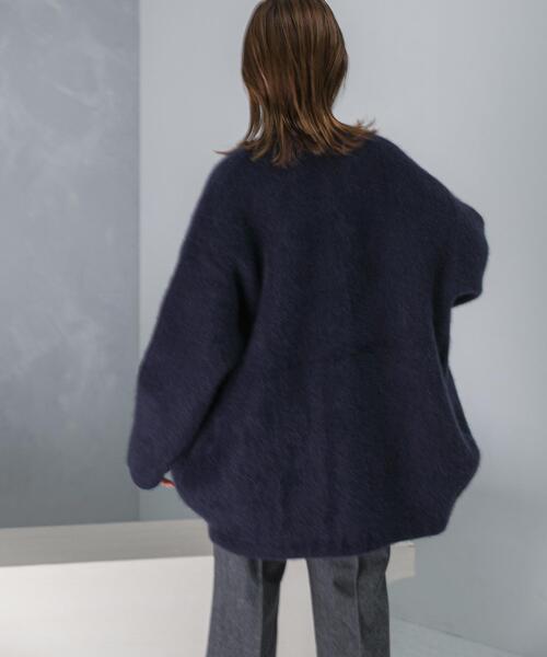 URBAN RESEARCH ROSSO WOMEN（アーバンリサーチ　ロッソ）の「『別注』ELENDEEK×ROSSO　CN RACCOON MIX WCD（カーディガン/ボレロ・レディース・アイボリー/ネイビー・2/1）」の5枚目の写真