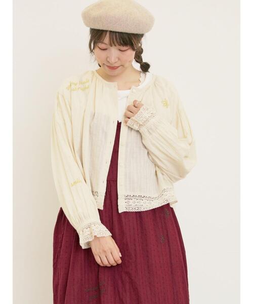 Samansa Mos2(サマンサ モスモス)の「ランダム刺繍入りブラウス(シャツ/ブラウス・レディース・キナリ/ブラック/グリーン/ボルドー・F)」の9枚目の写真
