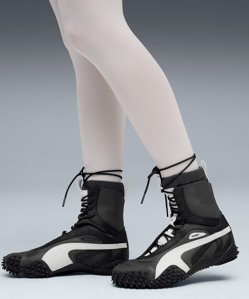 PUMA(プーマ)の「PUMA MOSTRO MID W(プーマ モストロ ミッド W)(スニーカー・レディース・ブラック系/ホワイト系・23cm/25cm/24.5cm/24cm/23.5cm)」の2枚目の写真