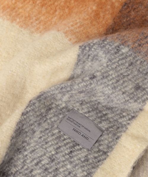 niko and...（ニコアンド）の「ウール混ボリュームマフラー（マフラー・メンズ・アイボリー/キャメル/ブラウン/ネイビー・FREE）」の16枚目の写真