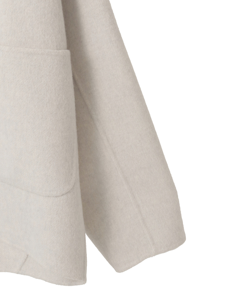 Tiara(ティアラ)の「リバーZIPジャケットコート(その他アウター・レディース・キャメル/アイボリー/チャコールグレー・FREE)」の6枚目の写真