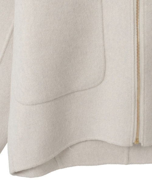 Tiara(ティアラ)の「リバーZIPジャケットコート(その他アウター・レディース・キャメル/アイボリー/チャコールグレー・FREE)」の7枚目の写真