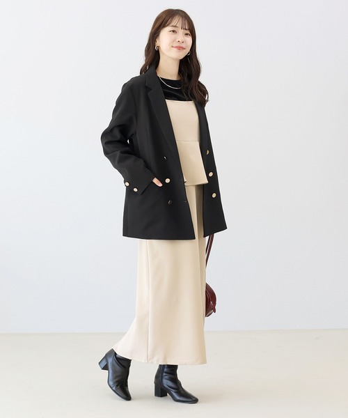 Aletta vita(アレッタビータ)の「カットジョーゼットペプラムキャミワンピース(ワンピース・レディース・ブラック/グレイッシュベージュ・M)」の17枚目の写真