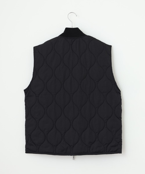 GUESS JEANS(ゲスジーンズ)の「GUESS JEANS GJ QUILTED PUFFER VEST ゲス キルティング・パファーベスト(ダウンベスト・メンズ・ブラック・S/L/M)」の11枚目の写真