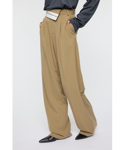 MOUSSY(マウジー)の「TURN OVER BELT トラウザー(スラックス・レディース・ベージュ/ブラック系その他・2/1)」の6枚目の写真