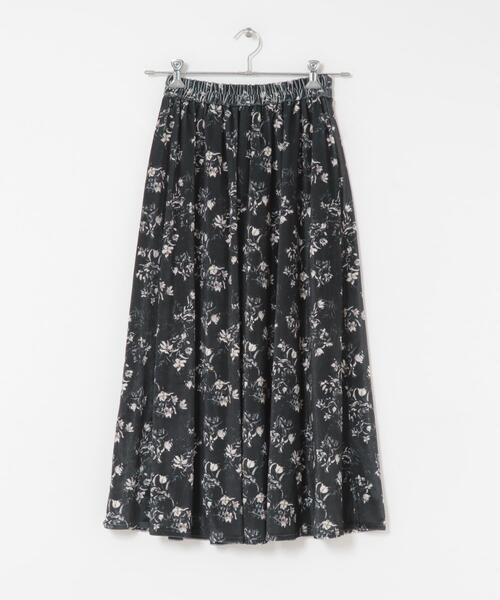 セール】ベロアフラワープリントスカート（スカート）｜URBAN RESEARCH